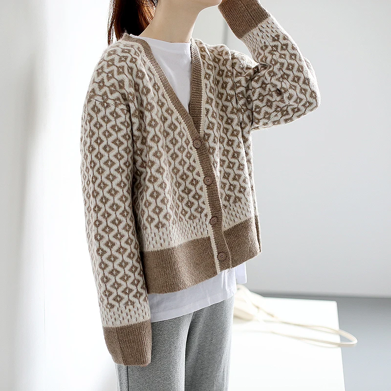 Autumn Winter Elegant Knitted V Neck Argyle Cardigan Sweater Women Full Sleeve Single Breasted Crochet Outerwear