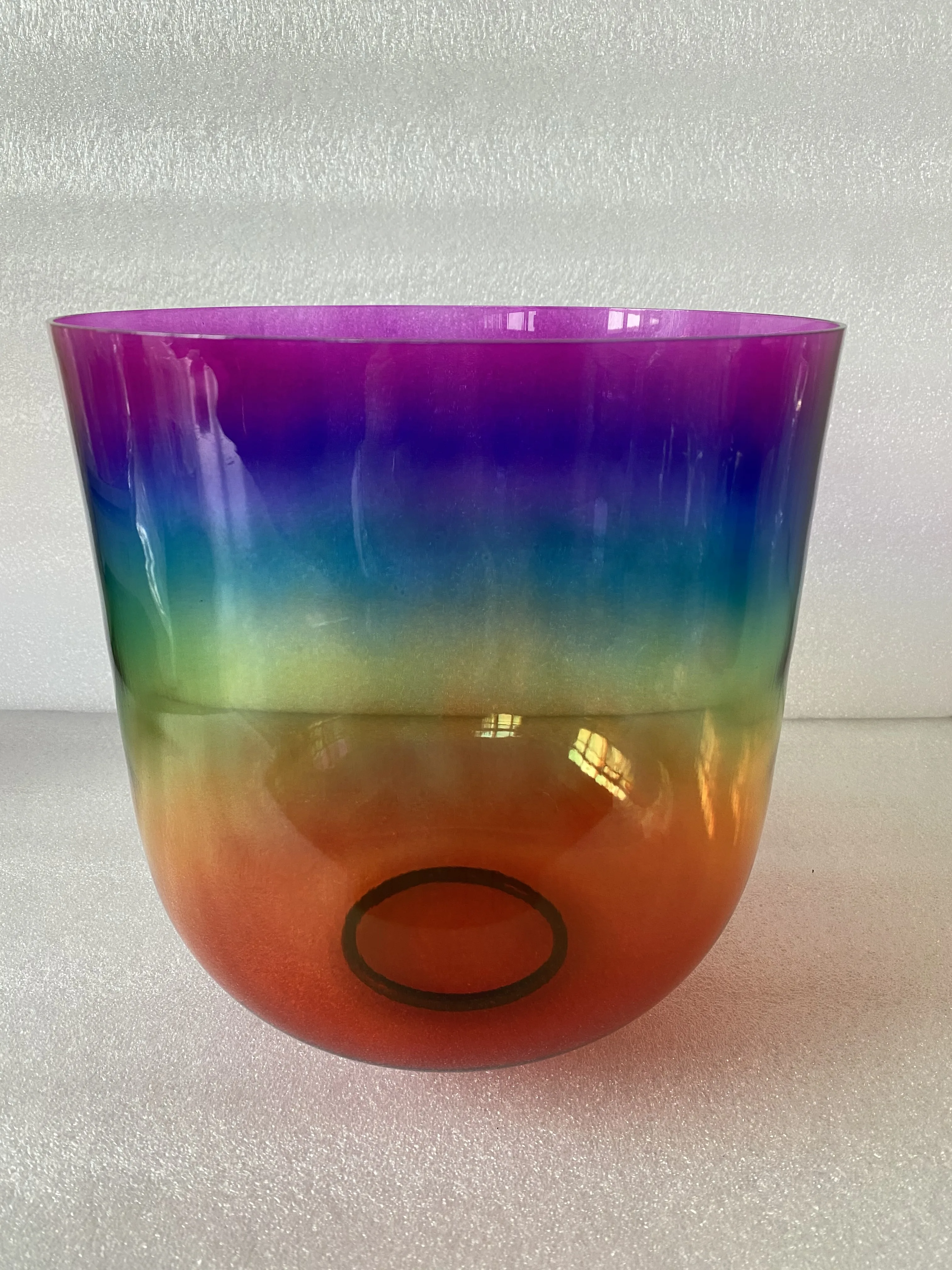 وعاء الغناء الكريستالي 7 ألوان وعاء شقرا الطاقة الثالث أوكتاف E ملاحظة الشمسية بليكسوس أو F ملاحظة شقرا القلب بمعايير 432 هرتز