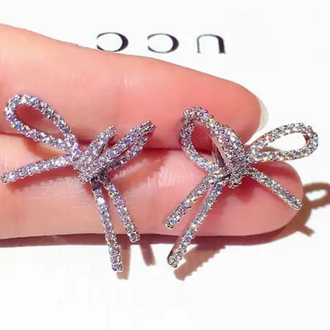 여성을위한 새로운 패션 절묘한 나비 마이크로 상감 라인 석 귀걸이 유행 기질 간단한 클래식 글래머 액세서리