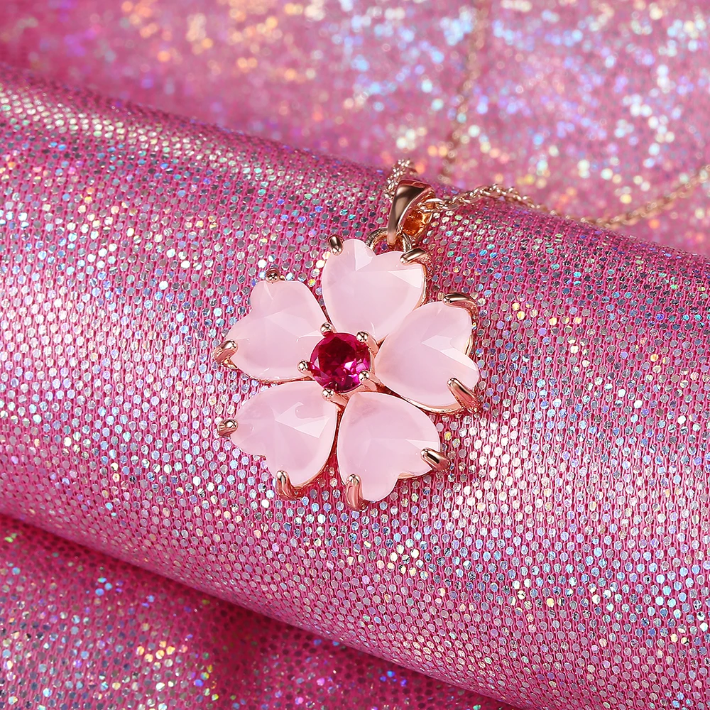 Huitan Fancy Flower Necklace Women Temperament Sweet Chain Neck Female Party Accessories Anniversary Love Gift Fashion Jewelry