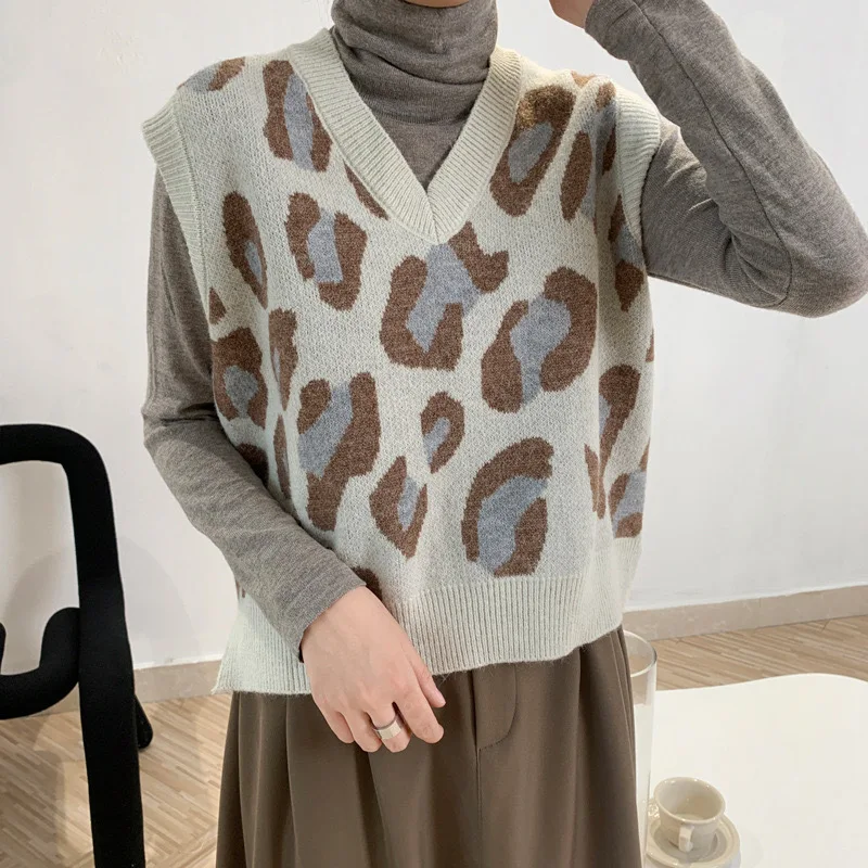 

Women Trendy Korean Style Sleeveless Knitted V-Neck All-match Female Coats Leopard Print Vest Winter Warm Sweater Outwear
