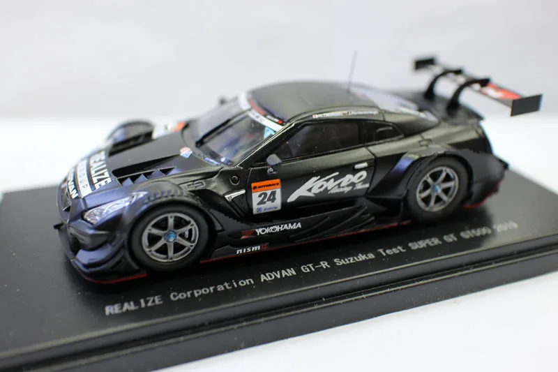 Ebbro 1/43 Scale Realize Corporation ADVAN GT-R Suzuka Test Super GT GT500 Diecast alloy toy car models for collection