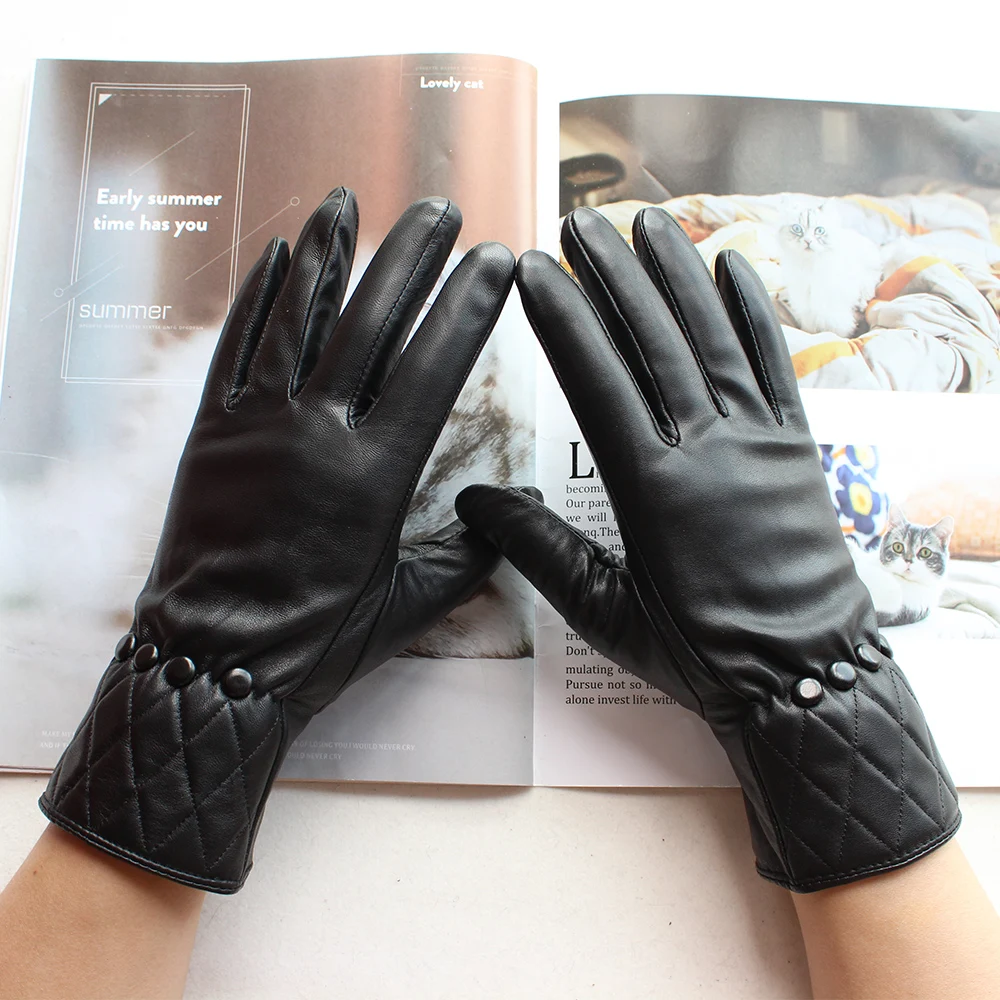 Nuevas mujeres estilo corto negro cuero genuino moda piel de oveja más terciopelo invierno guantes cálidos a prueba de viento función de pantalla táctil