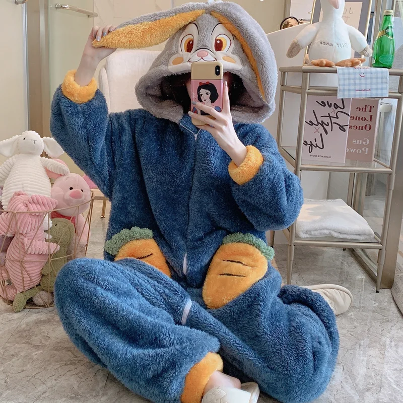 FUNISHI Women Sleepwear Nonopnd Winter Pajamas Loose Version One-Piece Cartoon Plush Hooded Nightgown Plus Size пижама женская