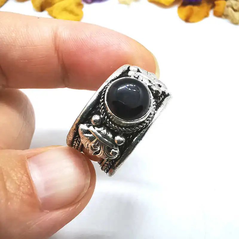 Tibetan Metal Rings Copper Inlaid Natural Agates Ring Nepal Vintage Open Rings Black Red R033