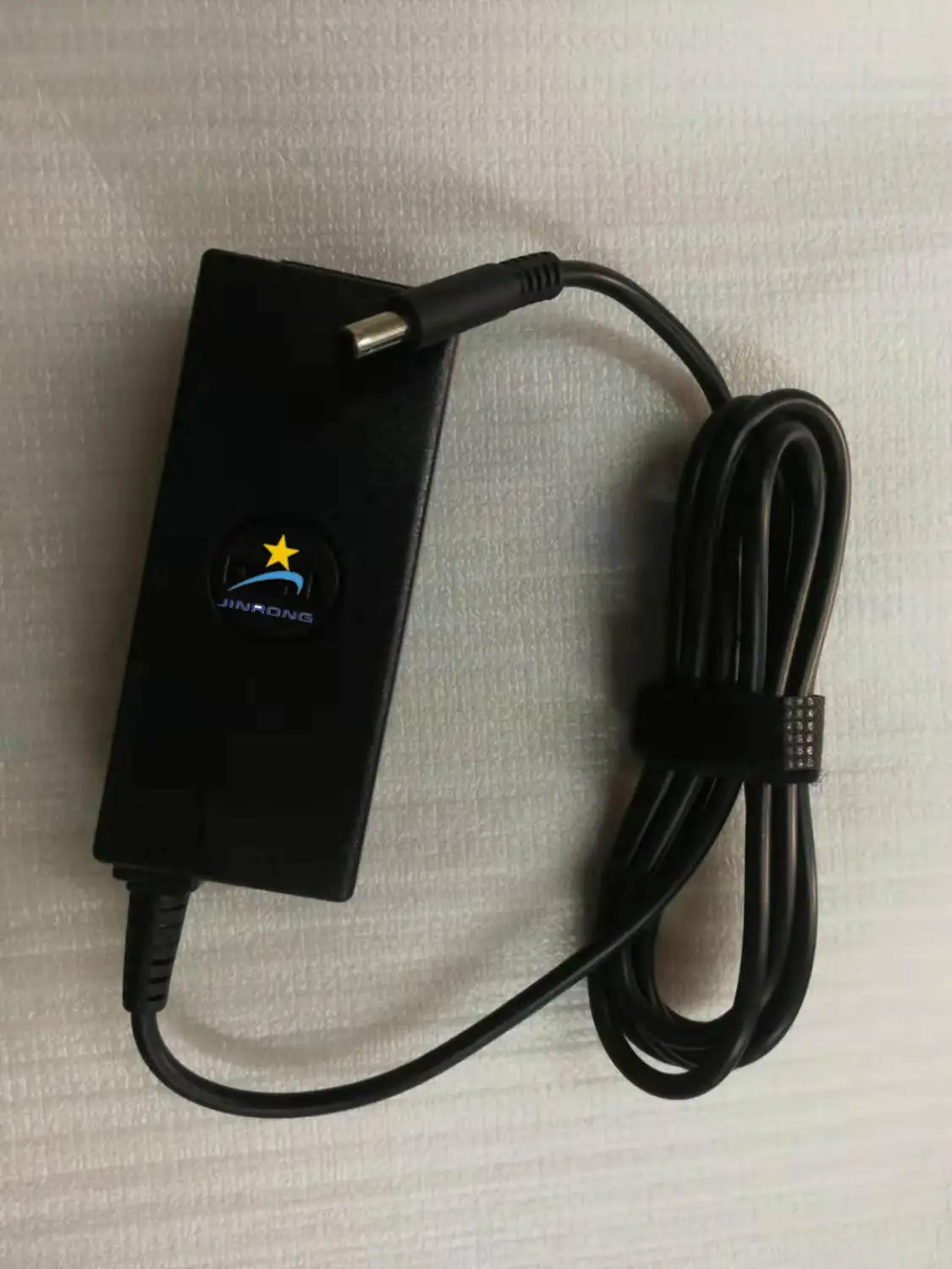 0285K HA45NM140 Original New Full DEL 45W 19.5V 2.31A Power Adapter 3-PIN  Round interface