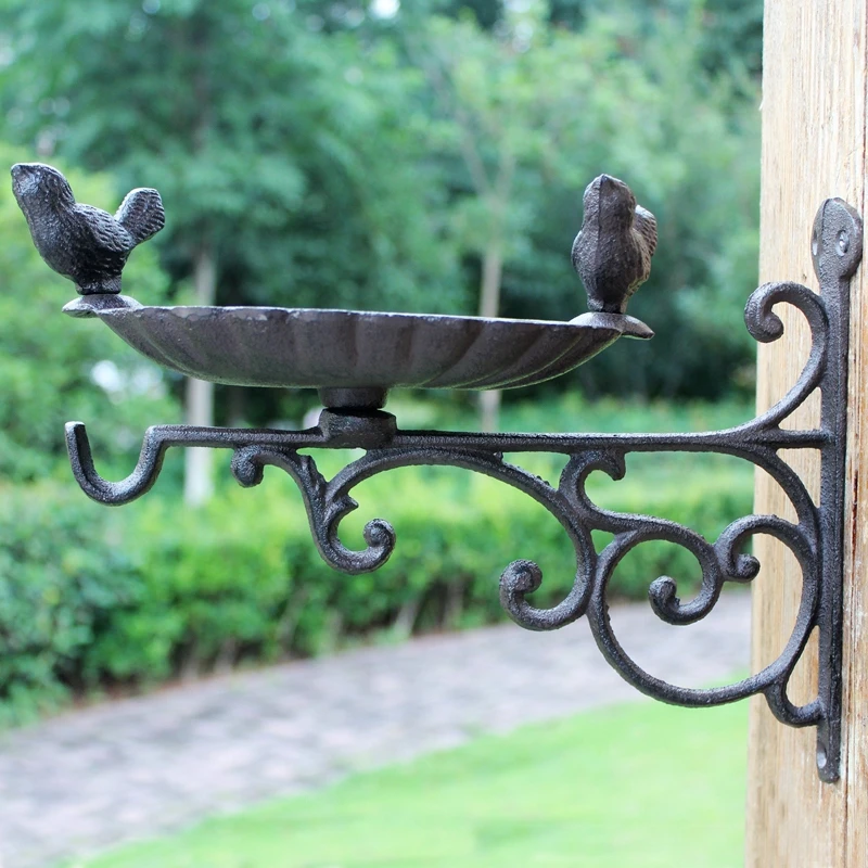 

European Vintage Couple Birds Around Wall Mounted Cast Iron Bird Feeder Metal Plate Retro Heavy Metal Wall Bird Bath With Hook