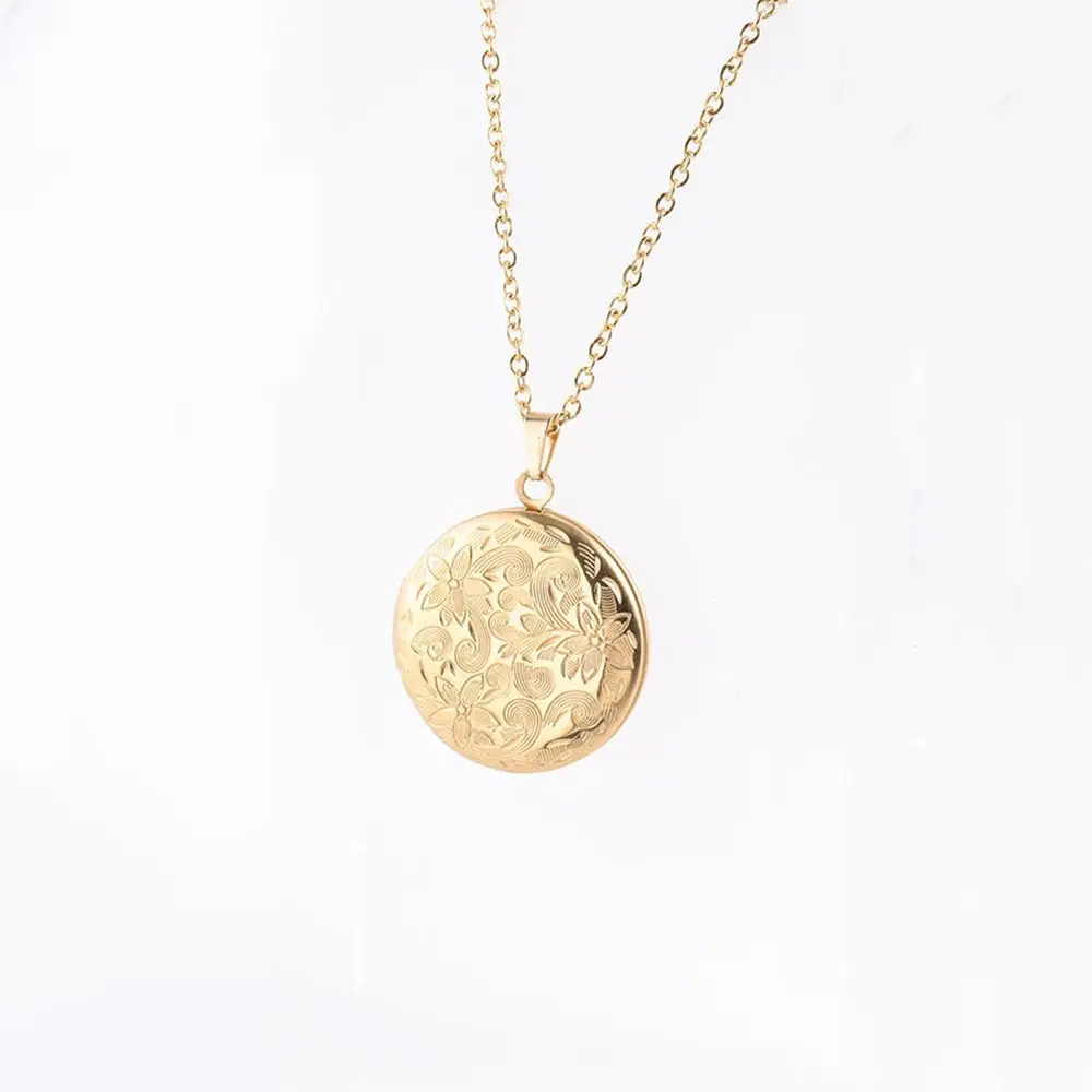 1PC Round Shape Photo Picture Locket Necklace Vintage Three-dimensional Carving Secret Message Locket Pendant Chain Jewelry Gift