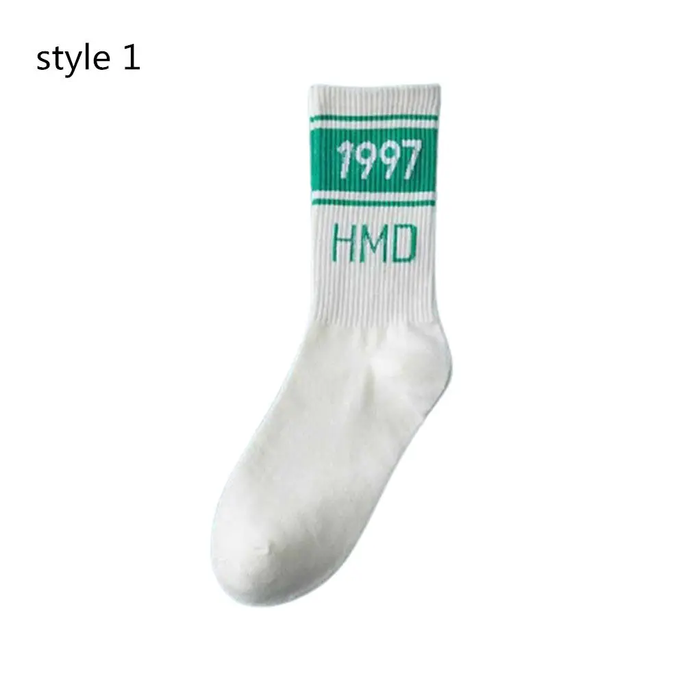 

Fashion Personality Women Men Mid Socks Sports Socks Number Striped