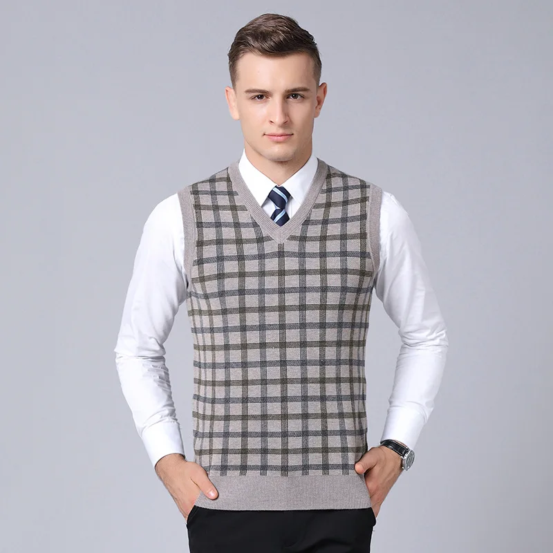 Fashion Sweater Homme Vest Sleeveless Cardigan Classic style Cotton Male Keep Warm V-Neck Smart Casual men Plaid