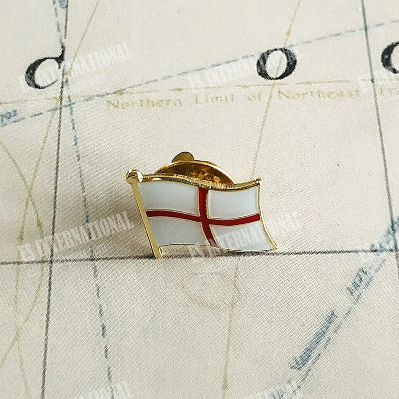 England National Flag Lapel Pins Crystal Epoxy Metal Enamel Badge Paint Brooch Souvenir Suit  Personality  Commemorative Gifts