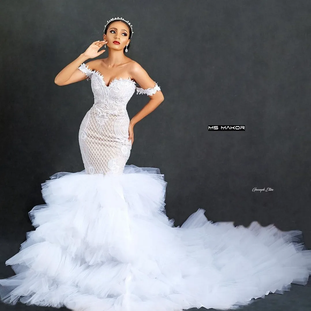 

Elegant Tulle Bellanaija Wedding Dresses Cap Sleeves Tulle With Train Puffy Ruffles Aso Ebi Bridal Ruffle Wedding Dressing Gowns