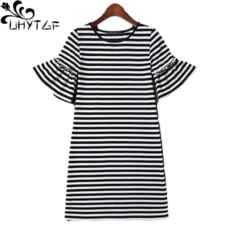 UHYTGF Neue Frauen Kleidung Sommer Kleider Koreanische Glocke Kurzarm Streifen Weibliche Kleider Dünne Große Größe Mode T-Shirt Kleid X130