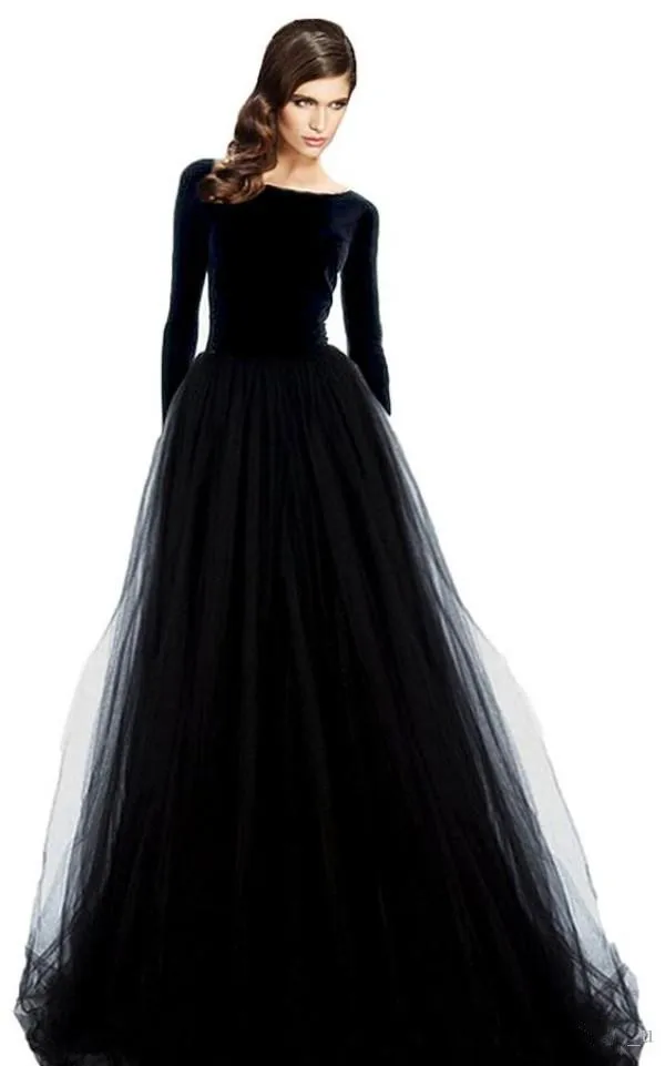 Stunning Long Sleeve Evening Gowns Velvet Black Prom Dress Bateau Neck Open Back Tulle Skirt Floor Length Formal Wear Sleeves