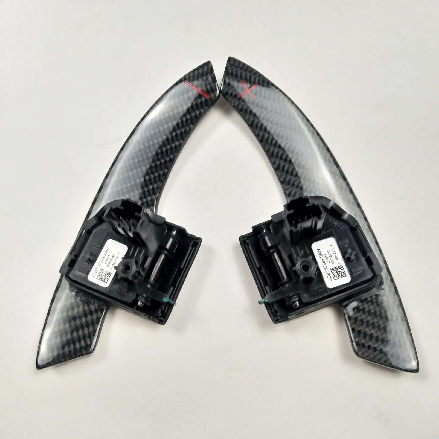 

100% Real Pair Carbon Fiber Steering Wheel Paddle Shift For Ford Mondeo 2013 2014 2015 2016 2017 2018 2019 2020