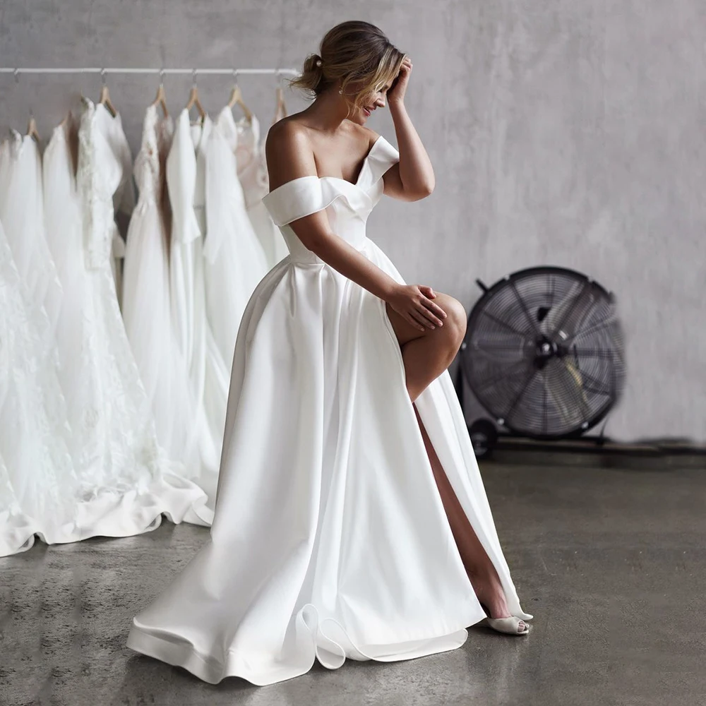 Robe de Mariée Micro en Satin à Fente Haute, Simple, Froncée, Croisée, Personnalisée, Grande Taille, avec Corset et à Traîne de Balayage, pour Patients