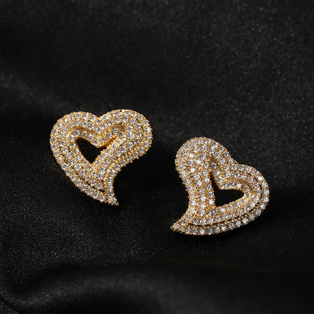 AZ New Hollowed Out Heart Earrings Hip Hop Iced Out Studs Earrings For Women Gold Silver Color Male Ear Jewelry Drop Shipping