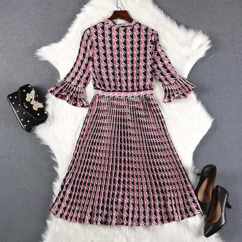 

New Summer Brand Striped Letter Printed Fashion Pleated Dresses High Waist Bow Collar Half Flare Sleeve Ladies Dresses Plus Size