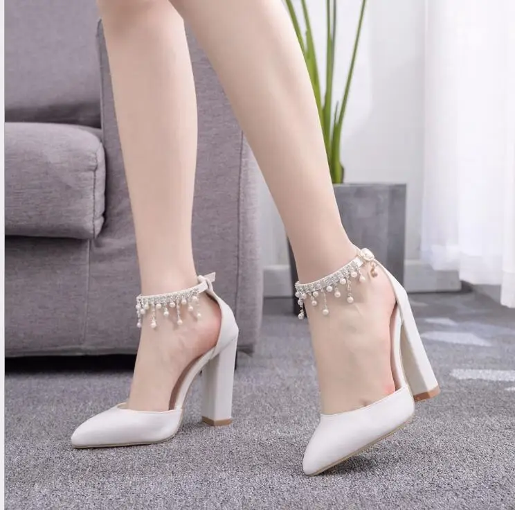 New Beaded pointed toe women\'s single shoes Woman Wedding Shoes Heels Heeled Sandals Pearl Rhinestone Ladies Sexy White Platform