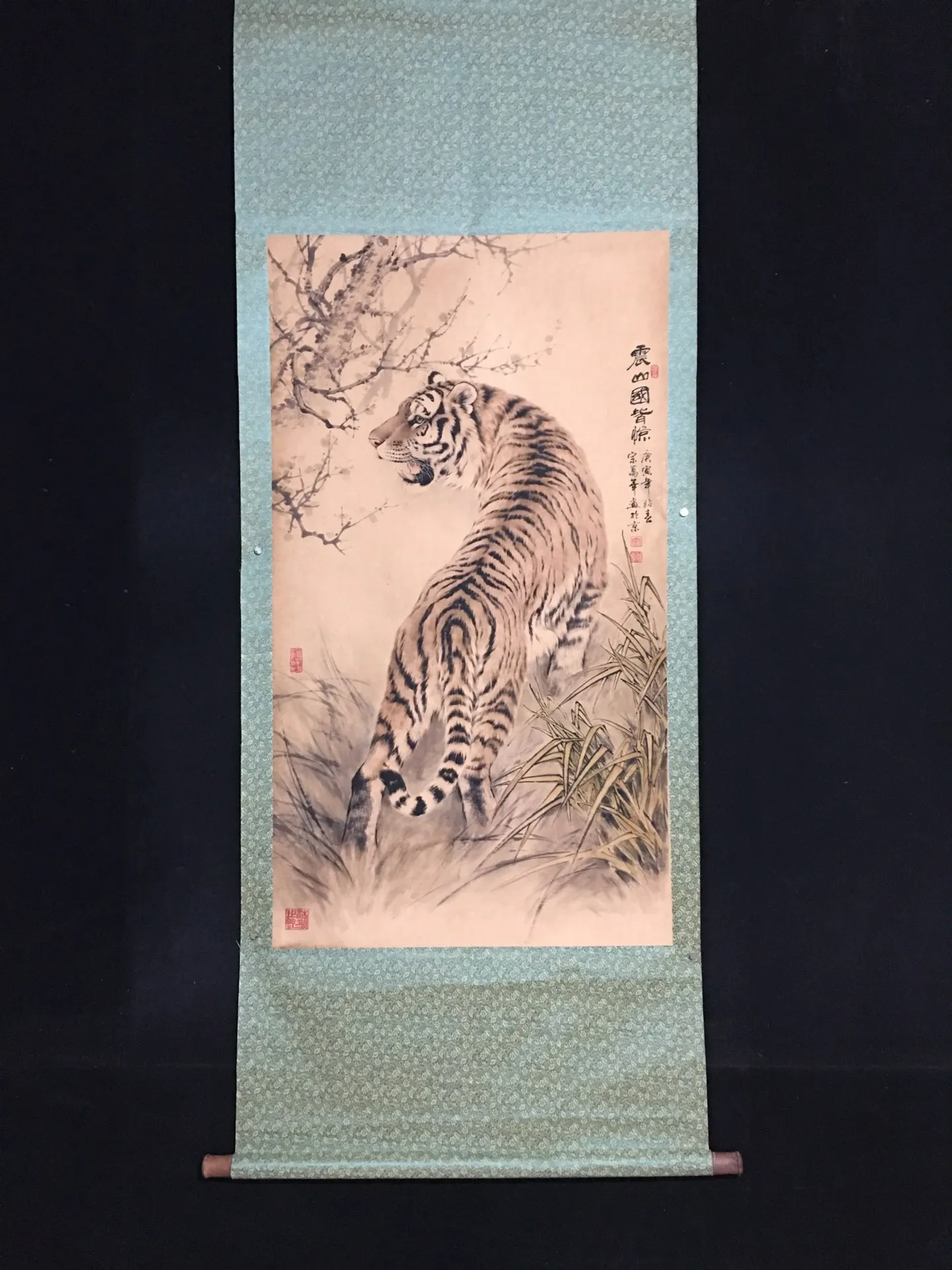 

Traditional Chinese painting decoration painting four feet central hall painting Zong Wanhua tiger picture living room decoratio