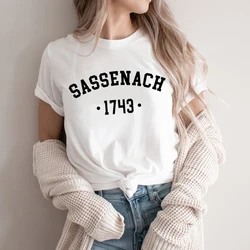 Sassenach-ユニセックスTシャツ,アウターブックシリーズ,claire,caja cie fraser,外LANder TV,ヴィンテージ風Tシャツ,1743