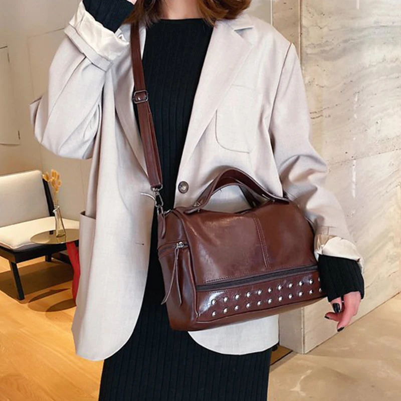 

Soft Pu Leather Crossbody Bags for Women Casual Boston Tote Bolsa Feminina Vintage Shoulder Bag Luxury Rivet Handbag