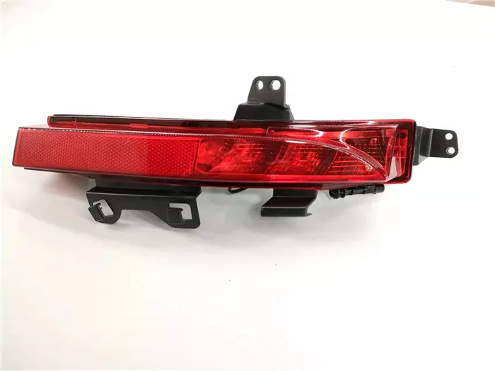 Left Right Rear Bumper Reflector Light Rear Brake Light Tail light For Land Rover Discovery Sport 2015-2020 LR060911 LR060910