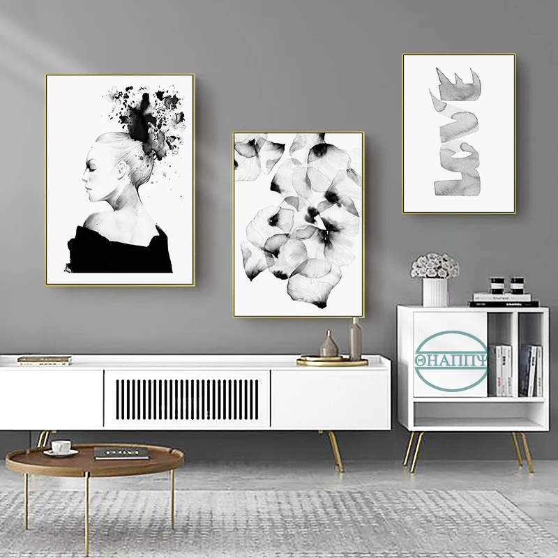 

Black white Flower Print Hunting Sketch Fashion Girl Wall Art Canvas Painting Nordic Poster and Decoration Pictures Unframed