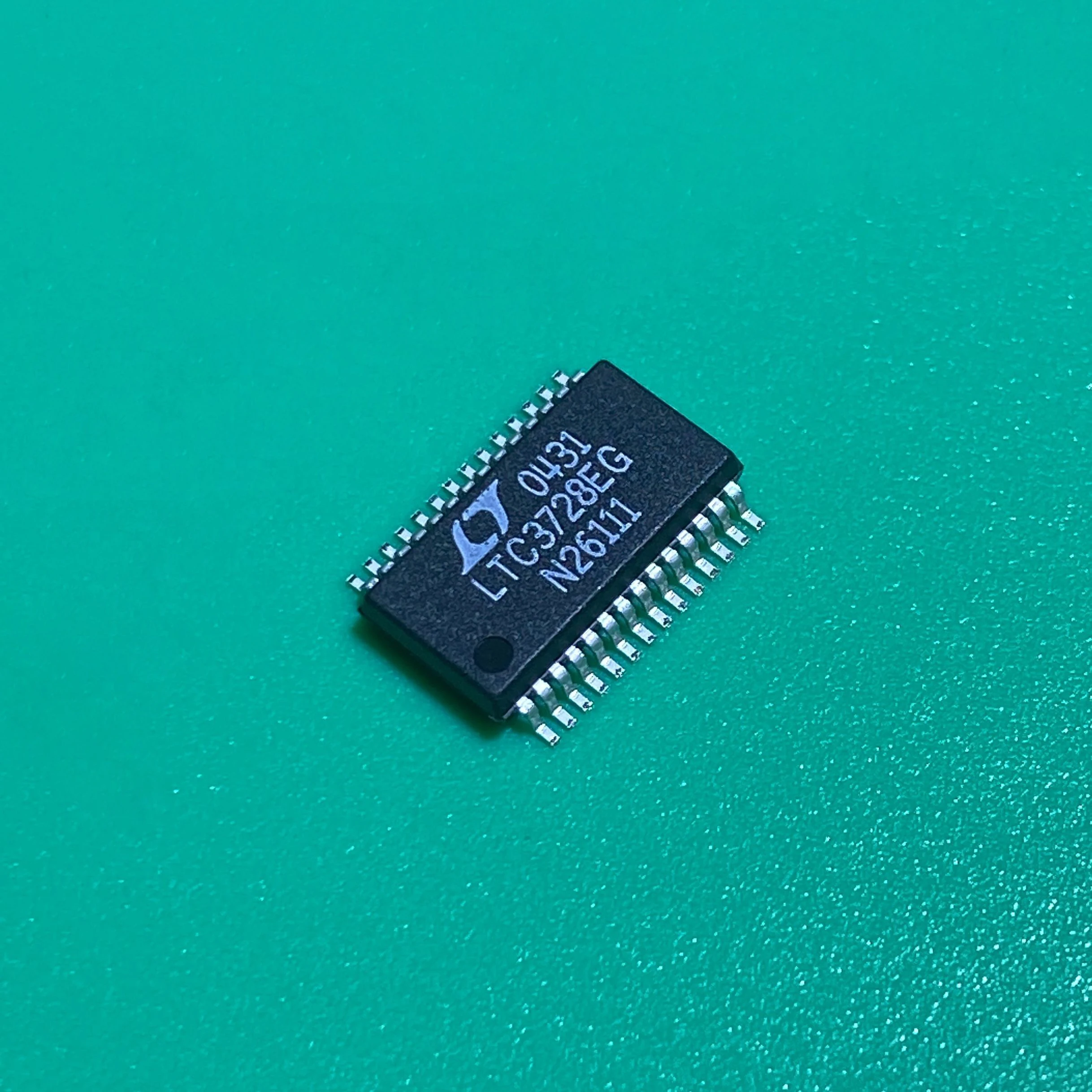 3 pçs/lote LTC3728EG # TRPBF SSOP28