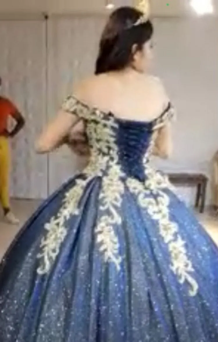 Kleid für unsere kunden Zurley navy blue glitter pailletten gold spitze ballkleid weg von der schulter Quinceanera Kleider