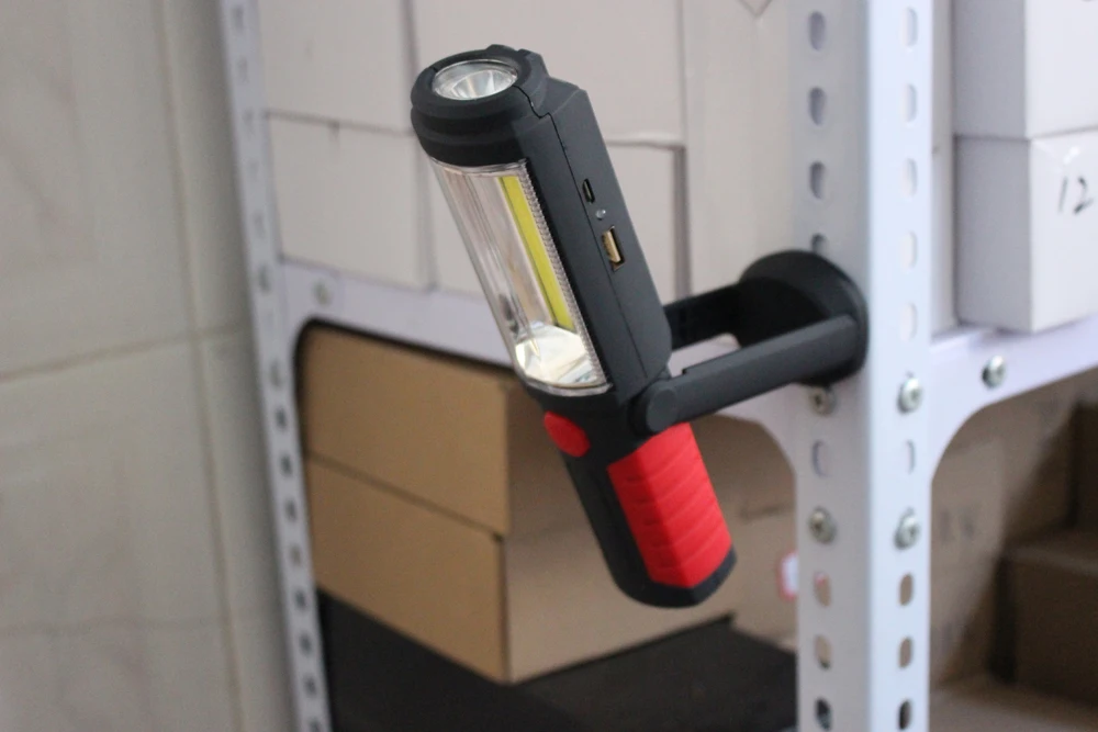 Lampe de travail LED aste étanche, lampe COB portable, lampe de poche de voiture, lampe d\'inspection, batterie intégrée, aimant