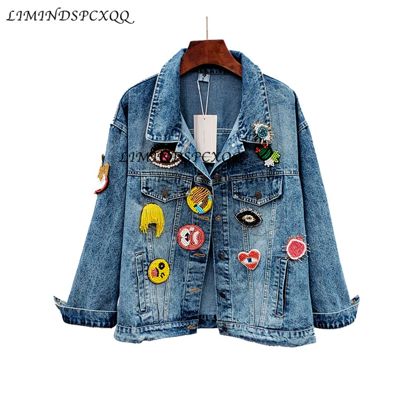 

2021 Spring European Style Women Heavy Handmade Beaded Jean Jacket Badge Fashion Loose Denim Short Jacket Coat jaqueta feminina