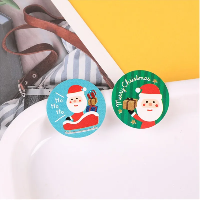 120pcs Merry Christmas stickers Round 2.6CM sealing sticker Packaging envelope seal decoration Holiday gift