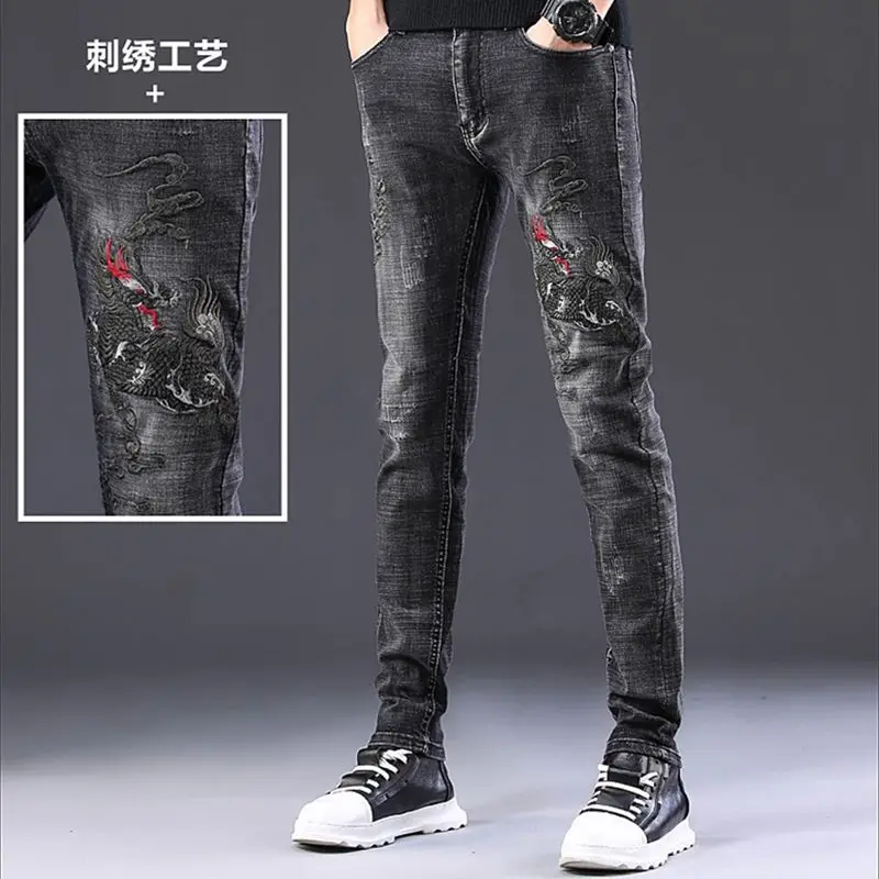 2020 Nieuwe Trend Geborduurde Jeans Mannen Straight Slim Stretch Gat Patch Broek Hoge Kwaliteit Mannen Zwart Demin Jeans-ker