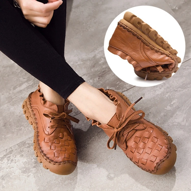 2024 New Women\'s Handmade Shoes Genuine Leather Flat Lacing Mother Shoes Woman Loafers Soft Single Casual Flats Shoes Women