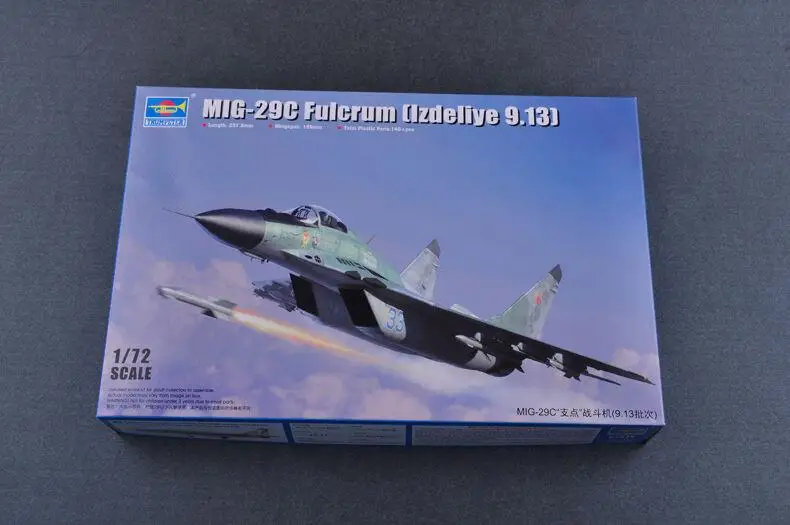 TRUMPETER Aircraft Model 01675 1/72 MIG-29C Fulcrum (Izdeliye 9.13) Hobby