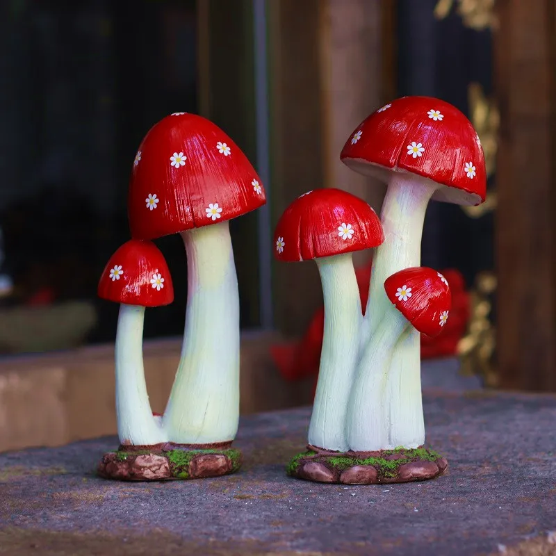 

Garden Outdoor Creative Resin Mushroom Pastoral Ornaments Farmhouse Park Figurines Crafts Courtyard Villa Furnishing Decoration