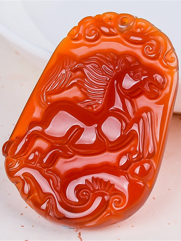 

Natural Red Chalcedony Horse Necklace Pendant Hand Carved Red Jewel Horse Necklace Lucky Amulet Pendant Fashion Jewelry Gift