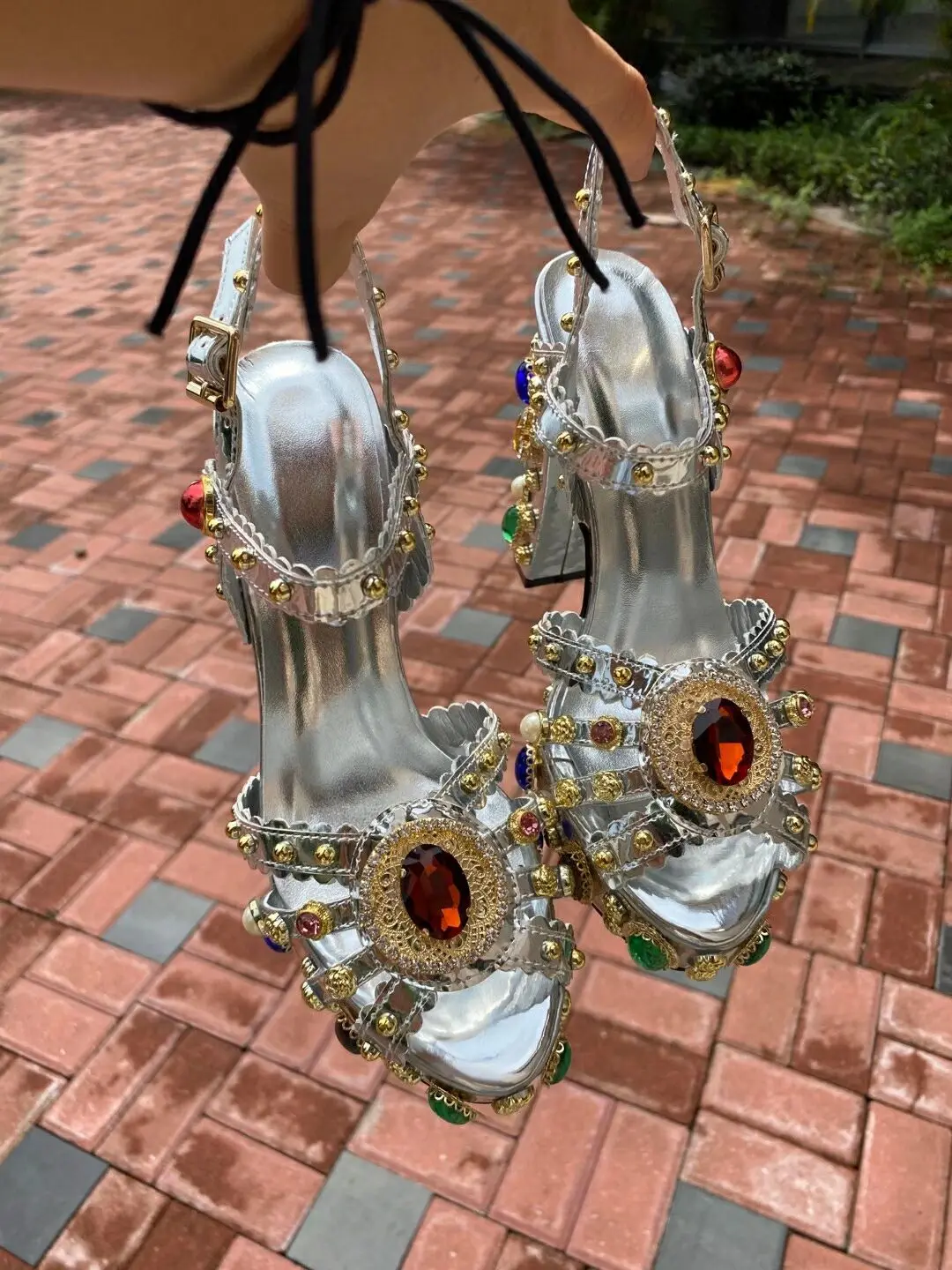 Luxury Gemstone Studded Straps Chunky Heel Sandals Rhinestone Pearl Embellished Platform Women Ankle Strap Buckle Wedding Shoes