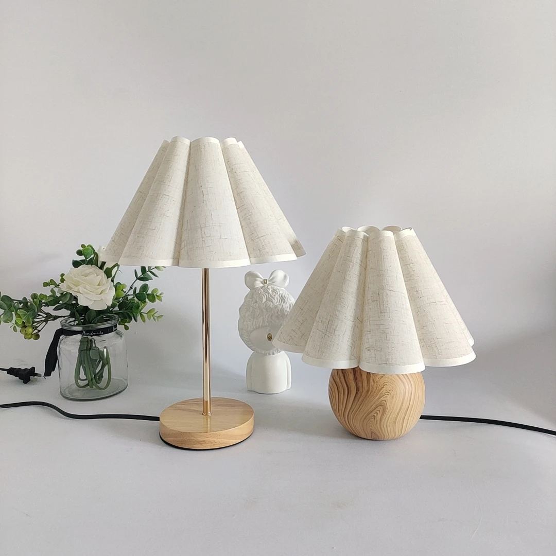 Simple Designs Wood Table Lamp with 3 Color lamp, Korean style White Linen Round Bedside Desk lamps for Home Bedrooms decoration