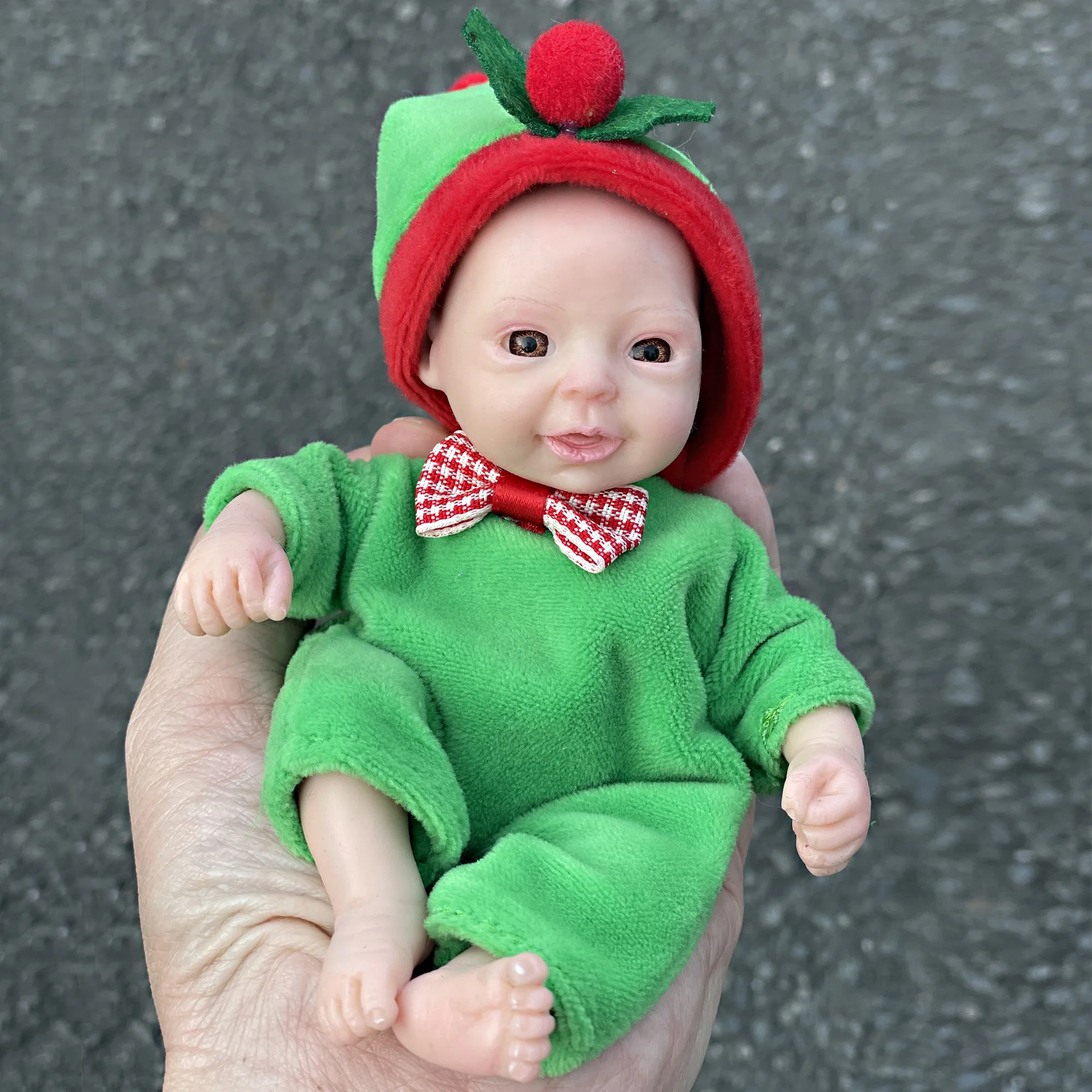 

6 Inch Silicone Baby Doll That Look Real Newborn Boy Bebe Reborn Infant Miniature Washable Vivid Caucasian Muñecas Silicona