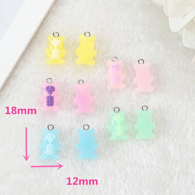 20 Pcs  Skull Gummy Bear Charms Flatback Resin Pendant Jewlery Findings For Earring Necklace Diy Making