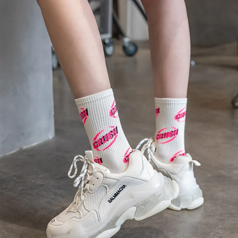 Japan Harajuku stil bunte persönlichkeit frau socken leuchtstoff farbe street fashion hip-hop skateboard glücklich mädchen socken