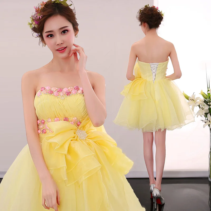 Vestidos de tul amarillo claro, Vestidos cortos de quinceañera, moda Sexy sin tirantes, vestido de fiesta de graduación, apliques, presentador personalizado