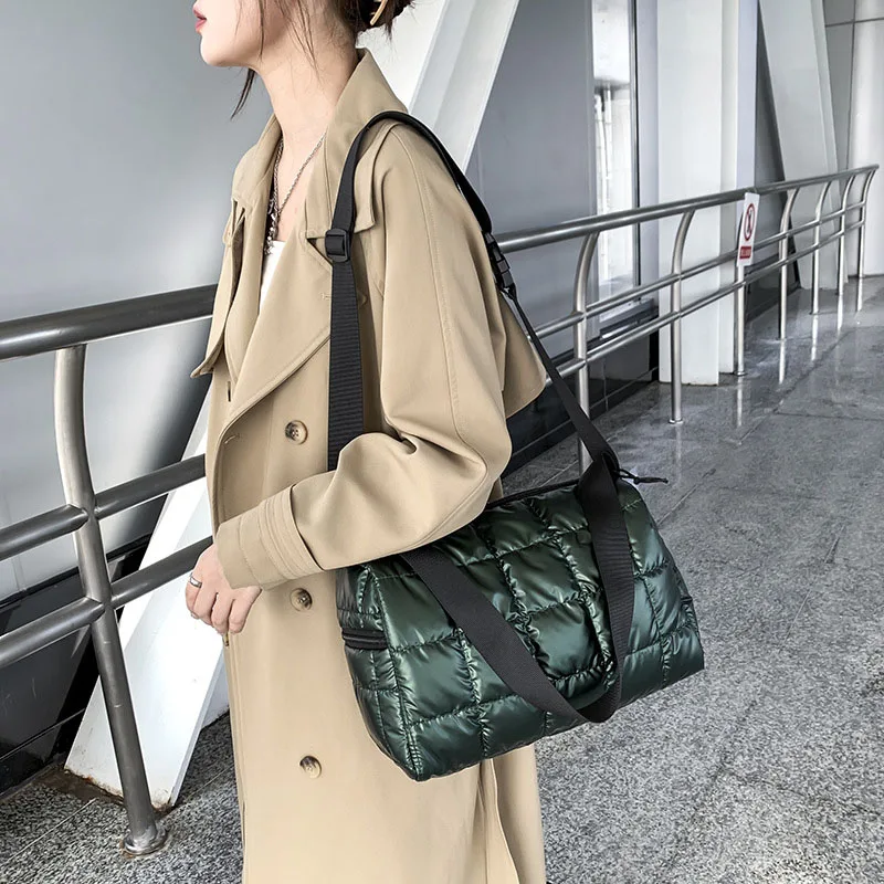 2023 Winter Large Capacity Tote Bag Crossbody Bags for Women Waterproof Nylon Shoulder Bags Space Pad Cotton Big Female Handbags