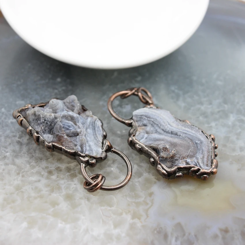 Irregular Natural Rock Agates Slice Antique Brass Style Hoop Pendant,Galaxy Druzy Slab Vintage Necklace Charms Healing Jewelry
