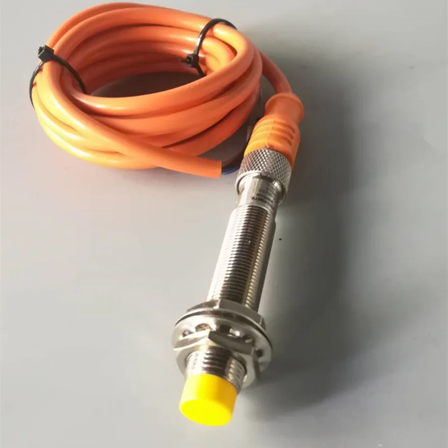 CHUX M12 inductive Proximity Sensor Switch NPN NO/NC/NO+NC 4mm non-flush type with 180 straight connector detect distance