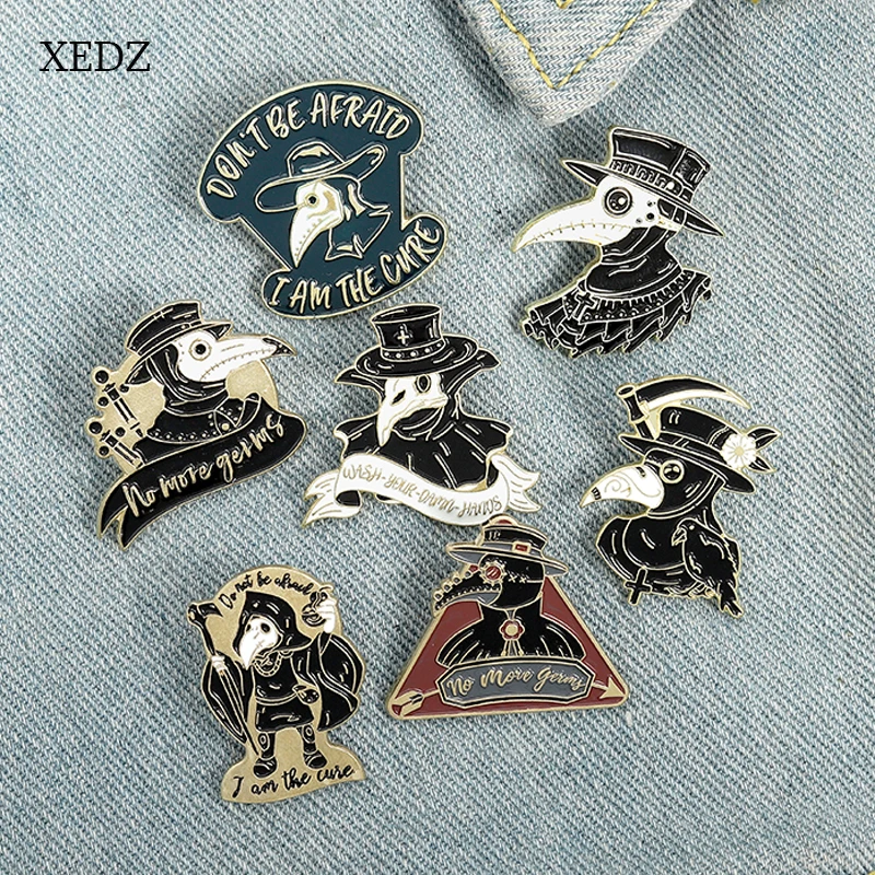 XEDZ Cartoon cute owl wizard animal enamel brooch black hat wizard beak ghost halloween badge costume pendant jewelry gift