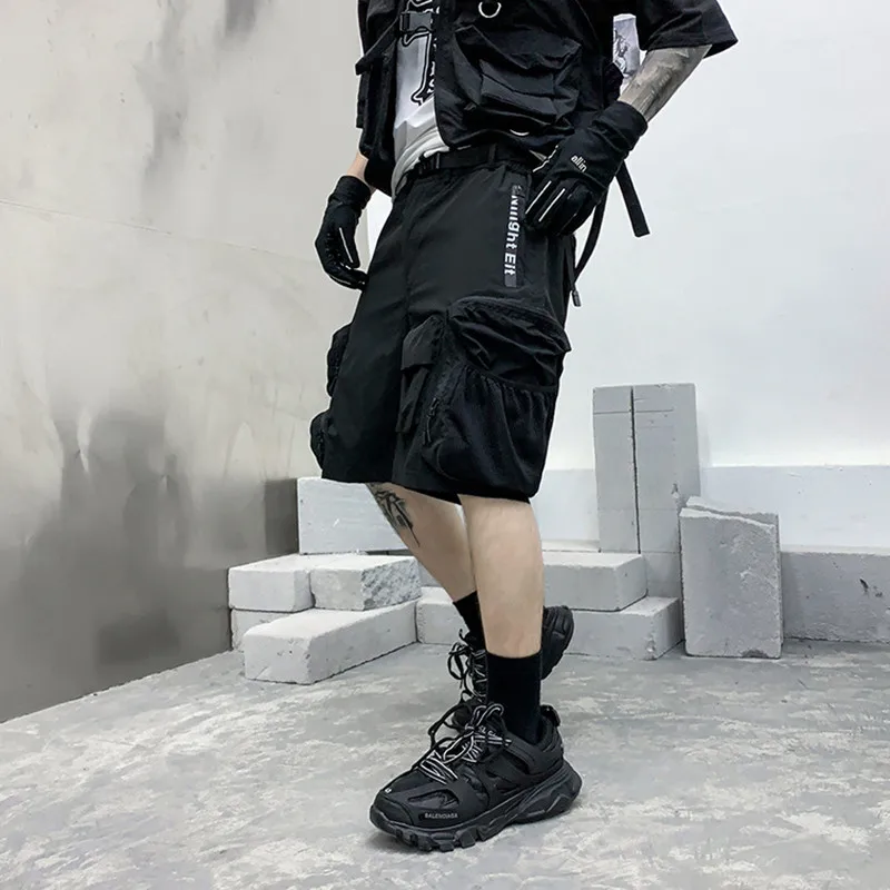 2021 Men Harajuku Casual Techwear Cargo Shorts With Multi Pockets Street Vinatge Hip Hop Punk Ribbon Belt Short Pants For Men