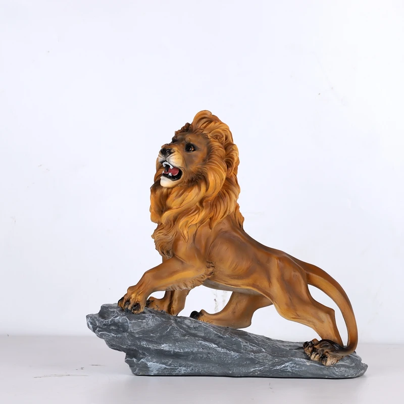 

Africa Lion Figurine Statue Roar Lion Sculpture Handmade Resin Wild Animal Craftworks Ornaments Home Office Crafts Desktop Decor